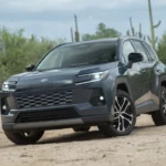 تویوتا RAV4 Hybrid Japan 4WD 2026؛ تصویر قهرمان بررسی